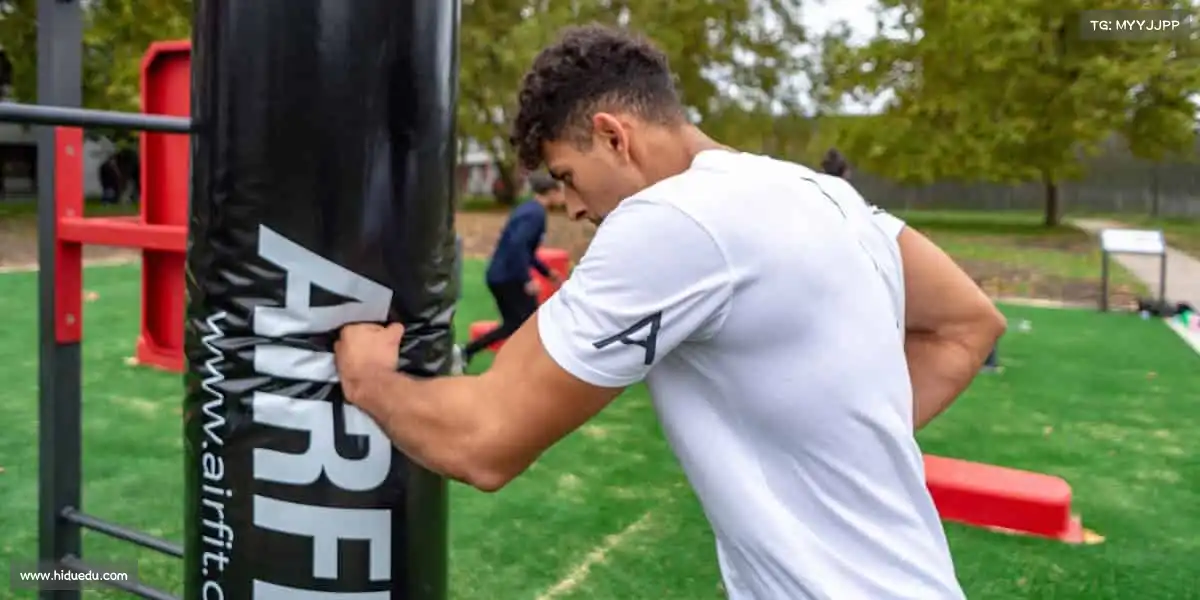 <strong>大满贯PG官方网站</strong>🥋坚持、专注、突破 —— 在体育的世界，遇见更好的自己！